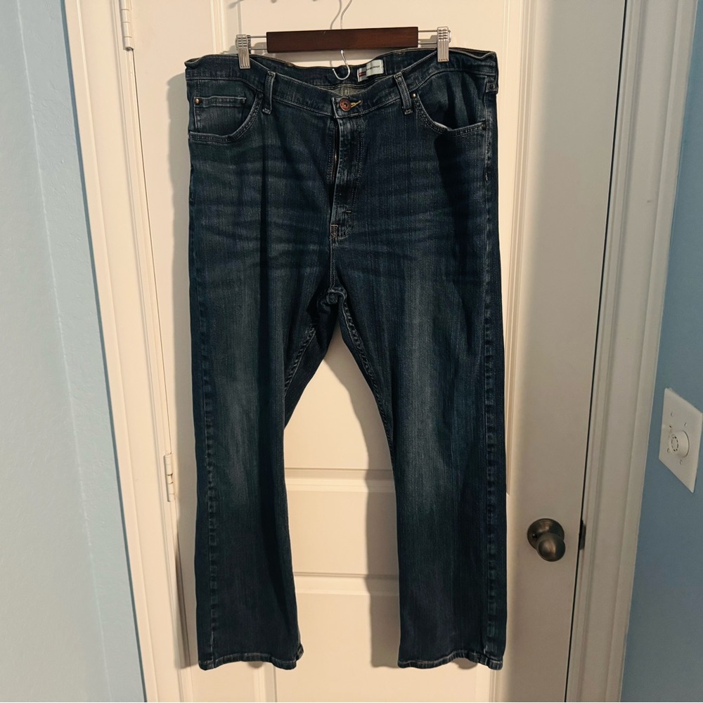 Wrangler Men's Dark Blue Relaxed Bootcut Jeans 42 x 30